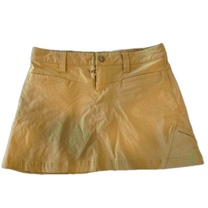 Athleta Dipping Skirt/skirt ladies size 2P, beige/tan hiking - new condition